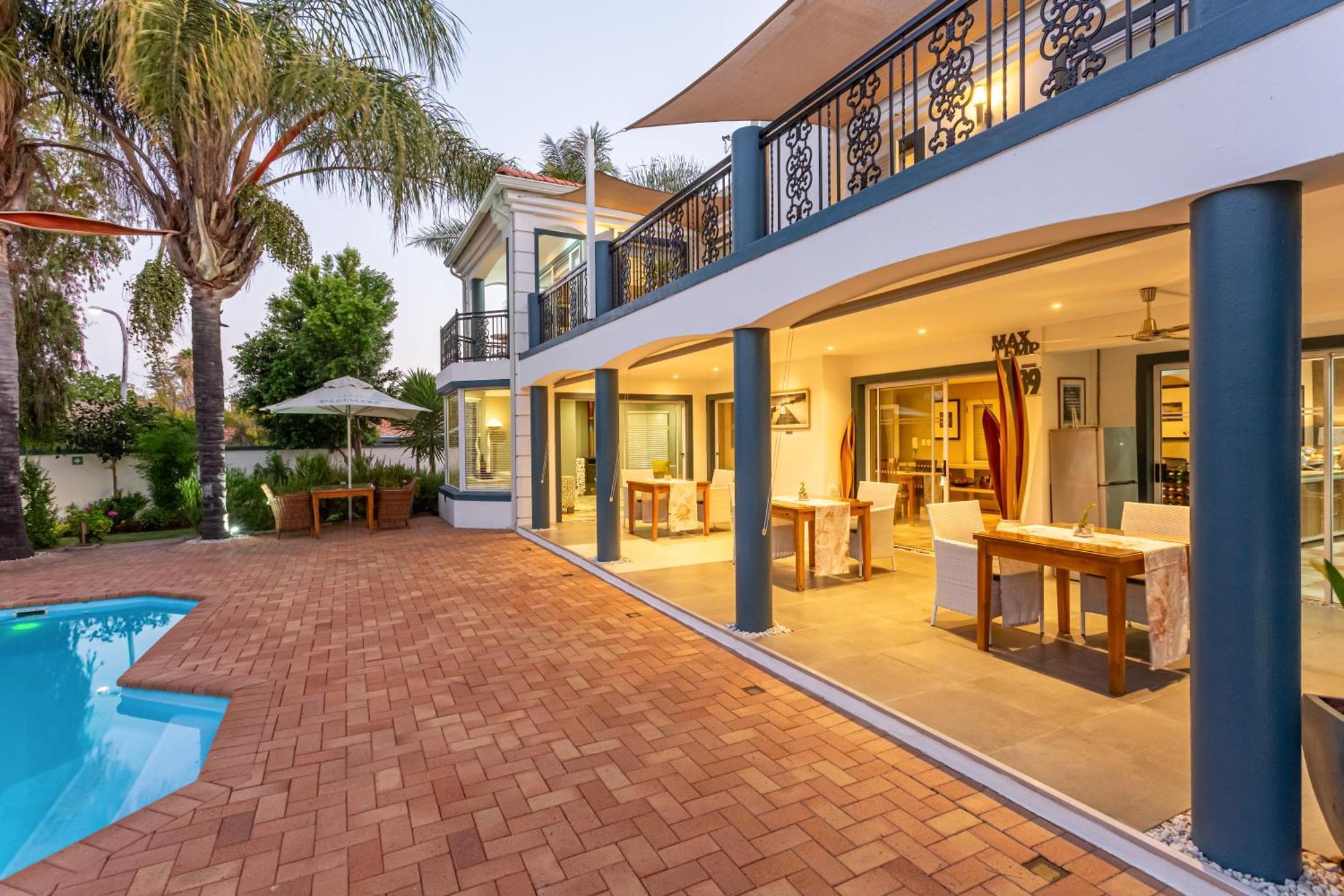 Pictures Guest House Boutique Hotel Oudtshoorn Exteriör bild